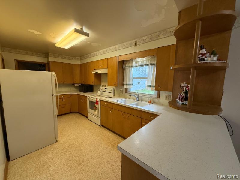 4400 Ruth Road Ruth, MI 48470 - Photo 8 of 21