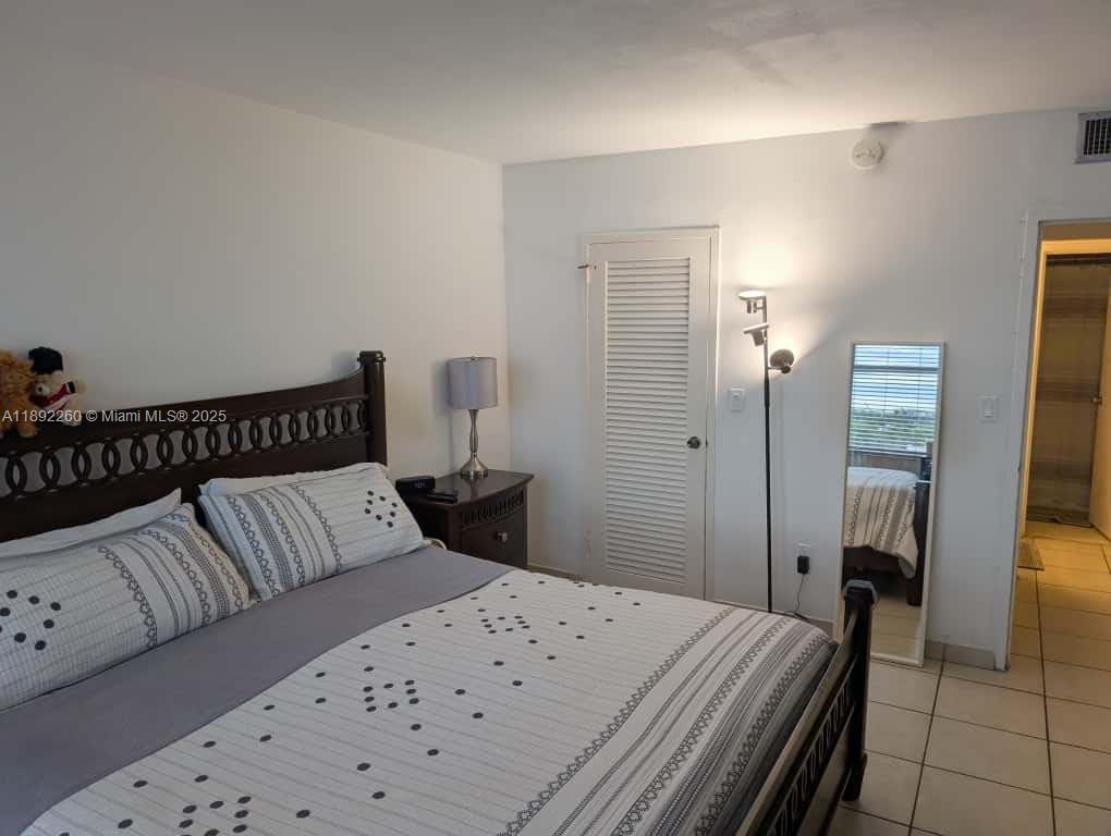 2899 Collins Avenue, Unit 736 Miami Beach, FL 33140 - Photo 16 of 19