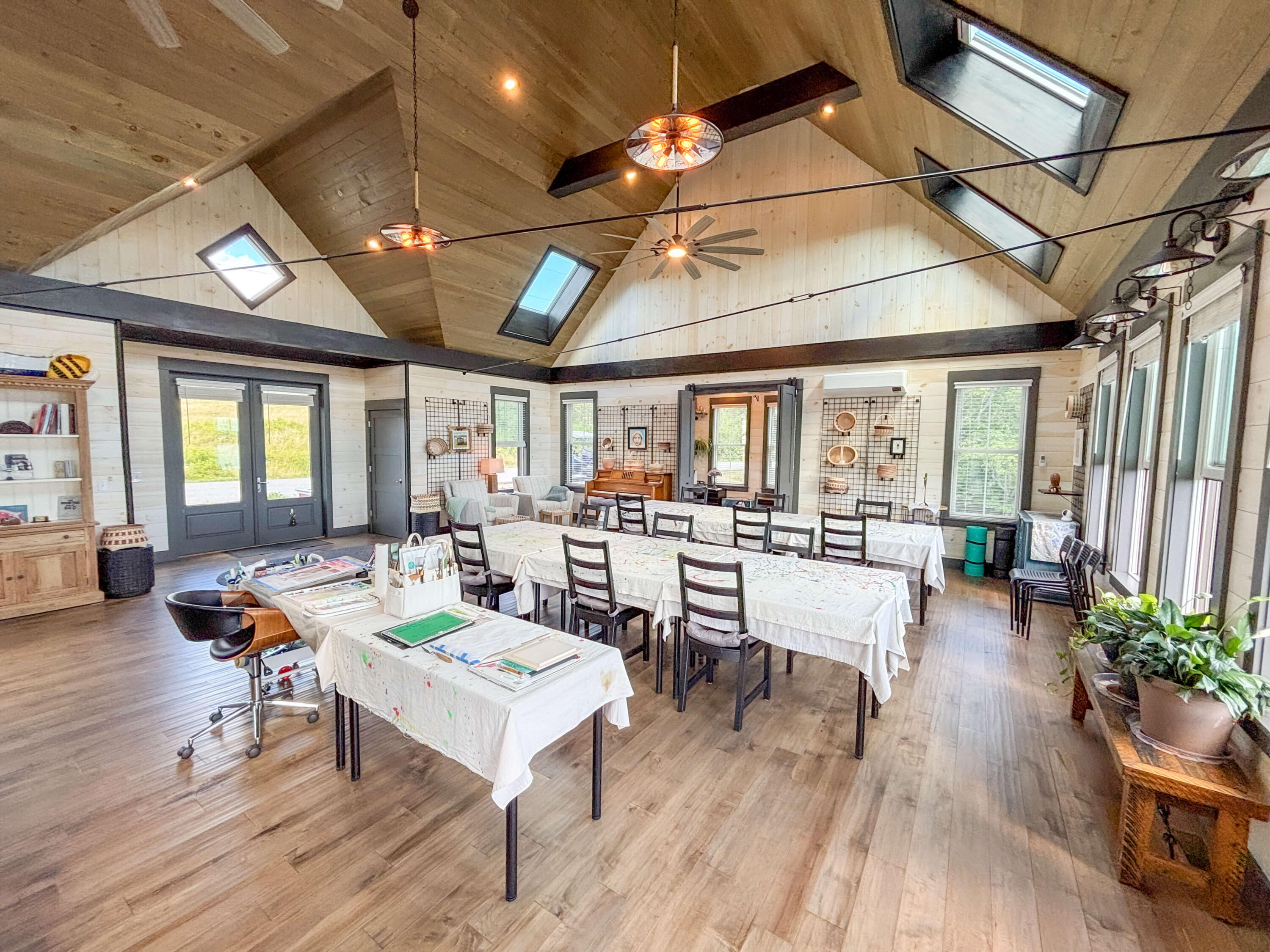 195 Ficketts Point Road Milbridge, ME 04658 - Photo 40 of 142 Great Room (1)