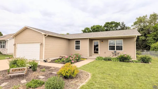 $258,500 | 1223 Riley Avenue, Emporia, KS 66801
