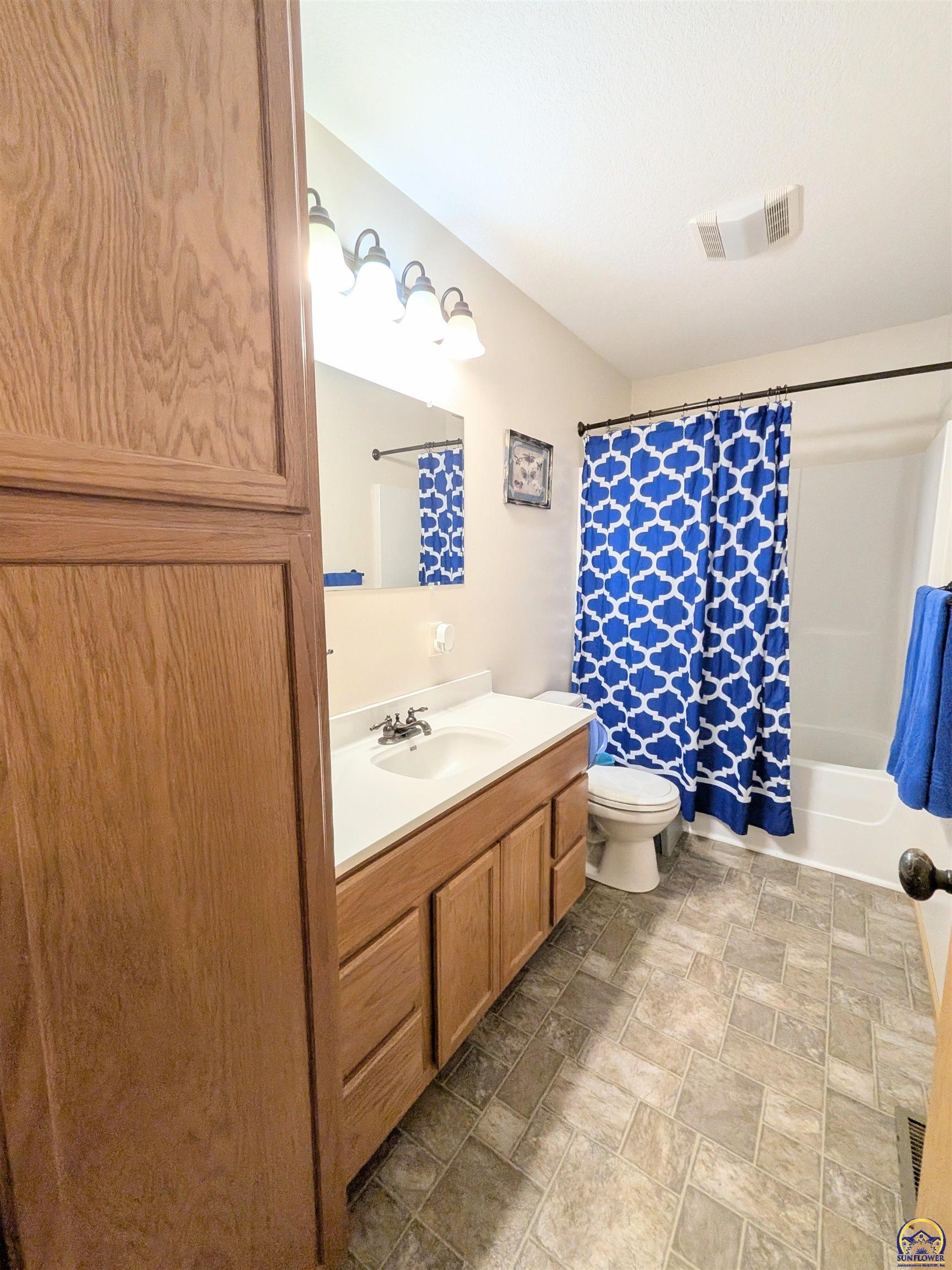 1223 Riley Avenue Emporia, KS 66801 - Photo 24 of 43