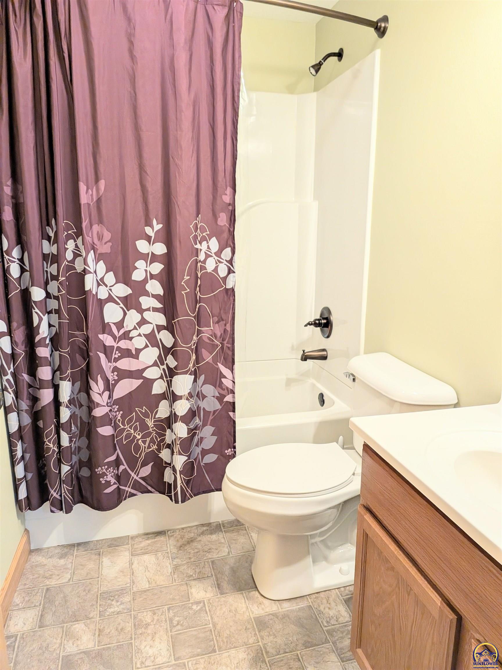 1223 Riley Avenue Emporia, KS 66801 - Photo 32 of 43