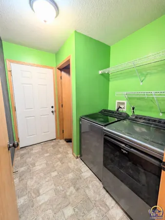 $258,500 | 1223 Riley Avenue, Emporia, KS 66801
