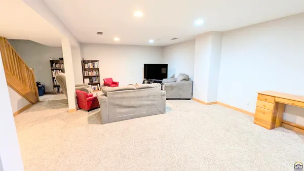 $258,500 | 1223 Riley Avenue, Emporia, KS 66801