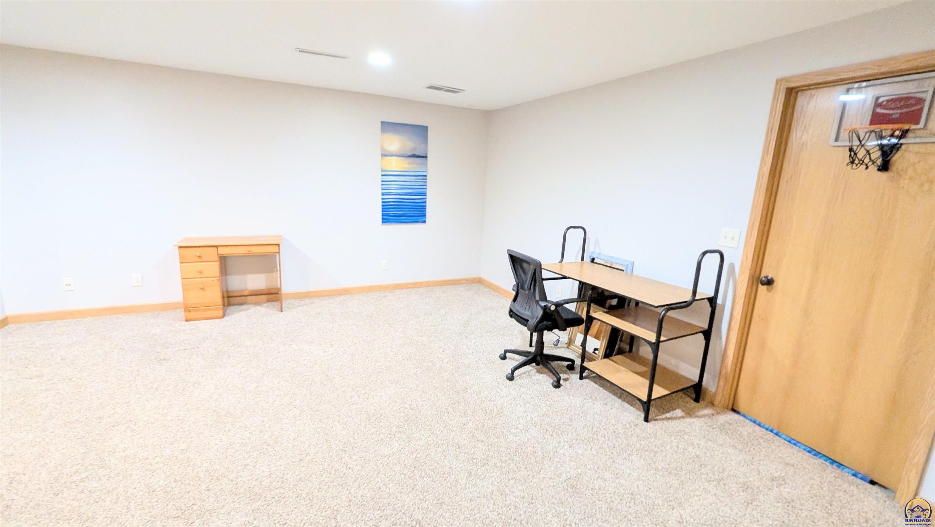 1223 Riley Avenue Emporia, KS 66801 - Photo 41 of 43