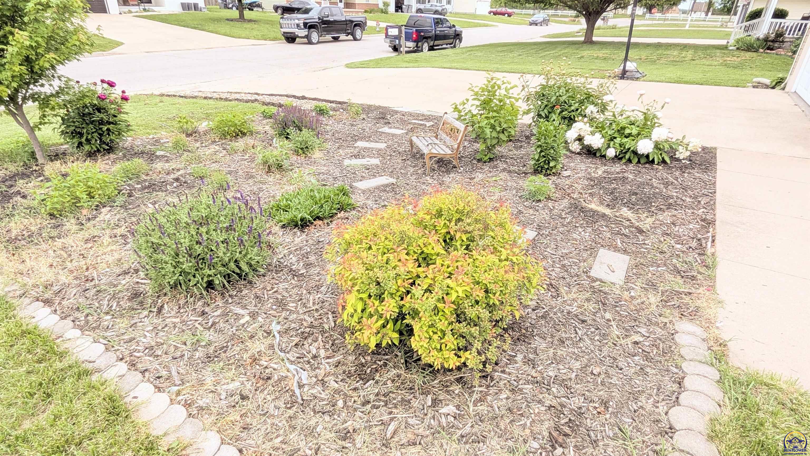 1223 Riley Avenue Emporia, KS 66801 - Photo 6 of 43