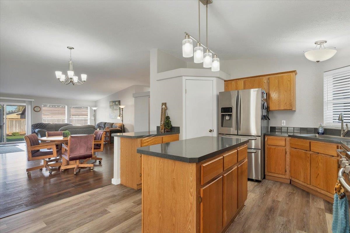 4645 Herrin Road Northeast Salem, OR 97305 - Photo 12 of 48 Gallery Image 12