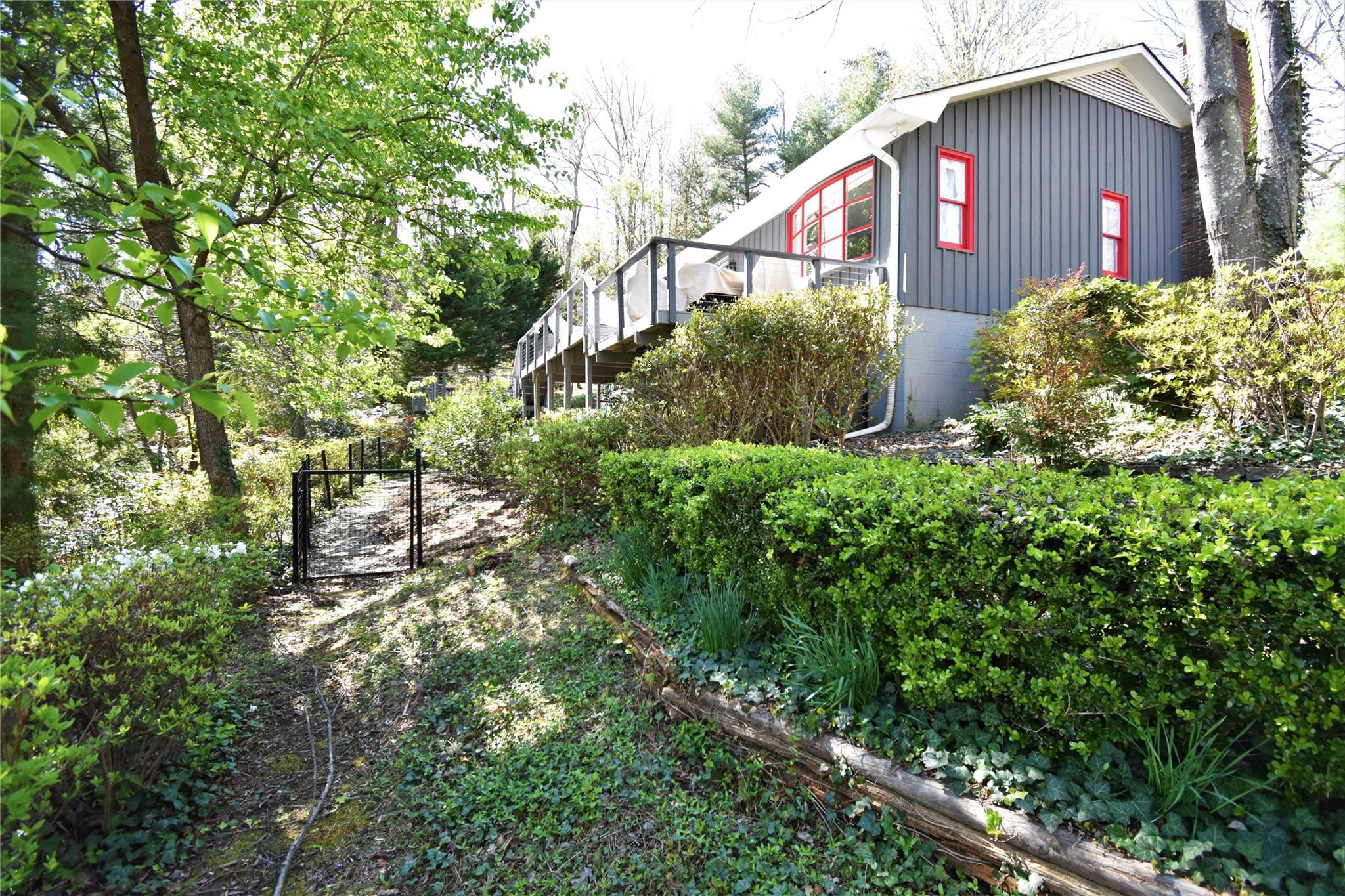 123 Marion Street Tryon, NC 28782 - Photo 38 of 48 Gallery Image 38
