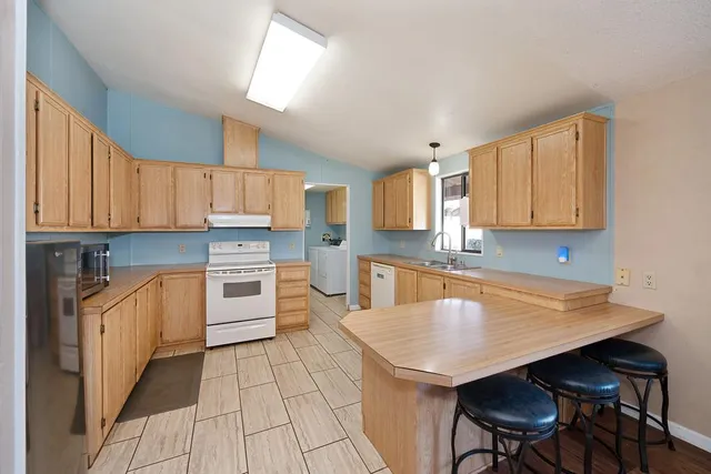 $749,900 | 3542 Hokan Lane, Wheatland, CA 95692