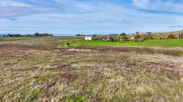 $749,900 | 3542 Hokan Lane, Wheatland, CA 95692