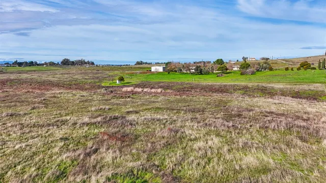 $749,900 | 3542 Hokan Lane, Wheatland, CA 95692