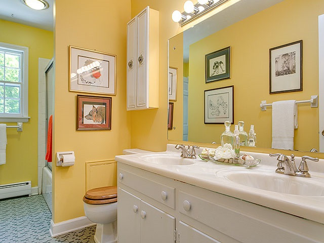 4302 Malvern Road Durham, NC 27707 - Photo 14 of 25 Main Floor Bath