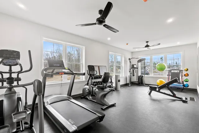 $855,500 | 27 Summerwind Place, Unit 27, Greenland, NH 03840