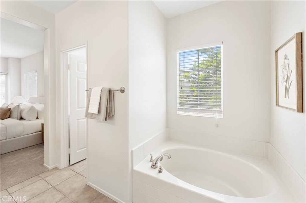 14 Lilac Irvine, CA 92618 - Photo 22 of 33