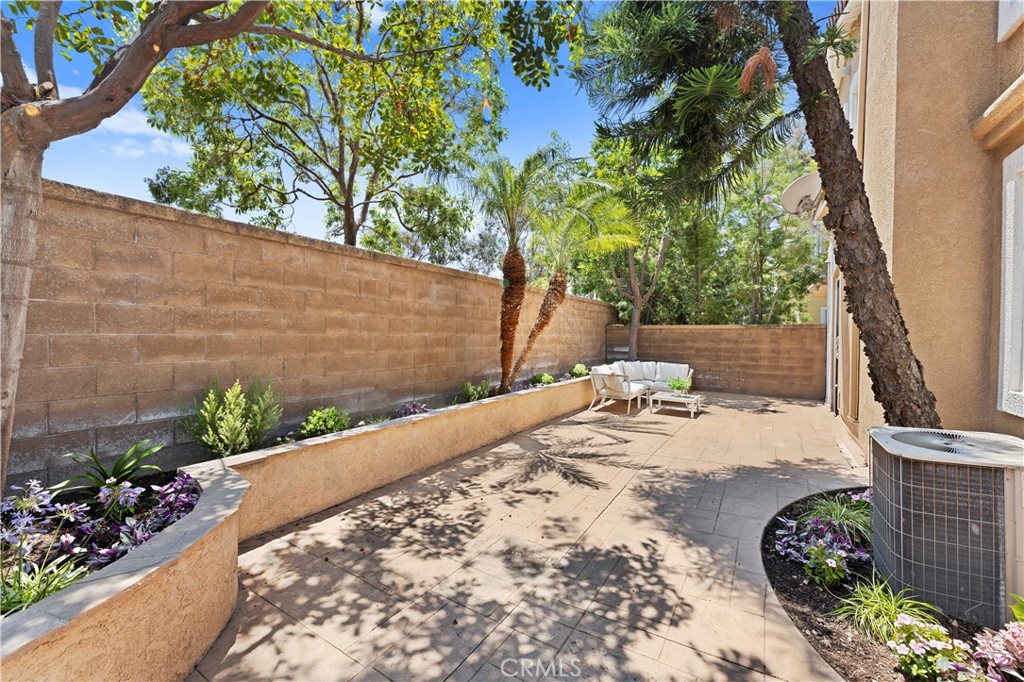 14 Lilac Irvine, CA 92618 - Photo 29 of 33