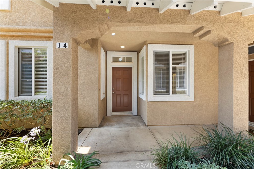 14 Lilac Irvine, CA 92618 - Photo 3 of 33
