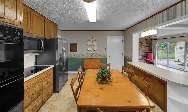 $220,000 | 136 Bowie Street, McGregor, TX 76657