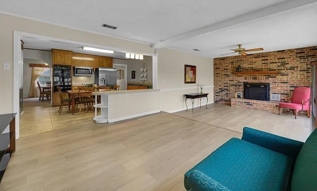 $220,000 | 136 Bowie Street, McGregor, TX 76657