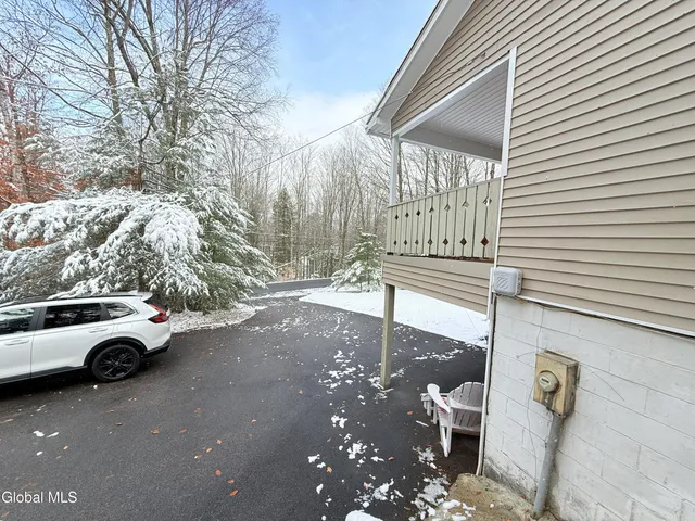 $2,000 | 23 Hillcrest Drive, Warrensburg, NY 12845