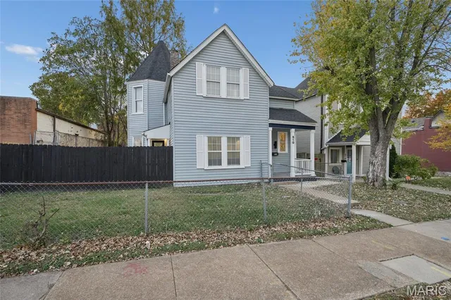 $215,000 | 510 Holly Hills Avenue, St. Louis, MO 63111