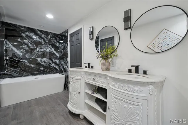 $215,000 | 510 Holly Hills Avenue, St. Louis, MO 63111