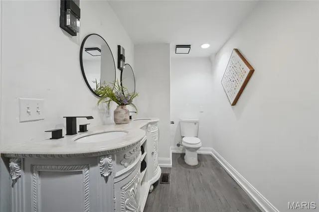 $215,000 | 510 Holly Hills Avenue, St. Louis, MO 63111