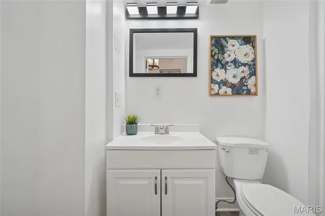 $215,000 | 510 Holly Hills Avenue, St. Louis, MO 63111