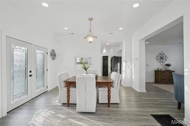 $215,000 | 510 Holly Hills Avenue, St. Louis, MO 63111