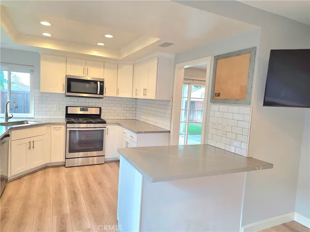 $4,950 | 11 Charleston, Irvine, CA 92620