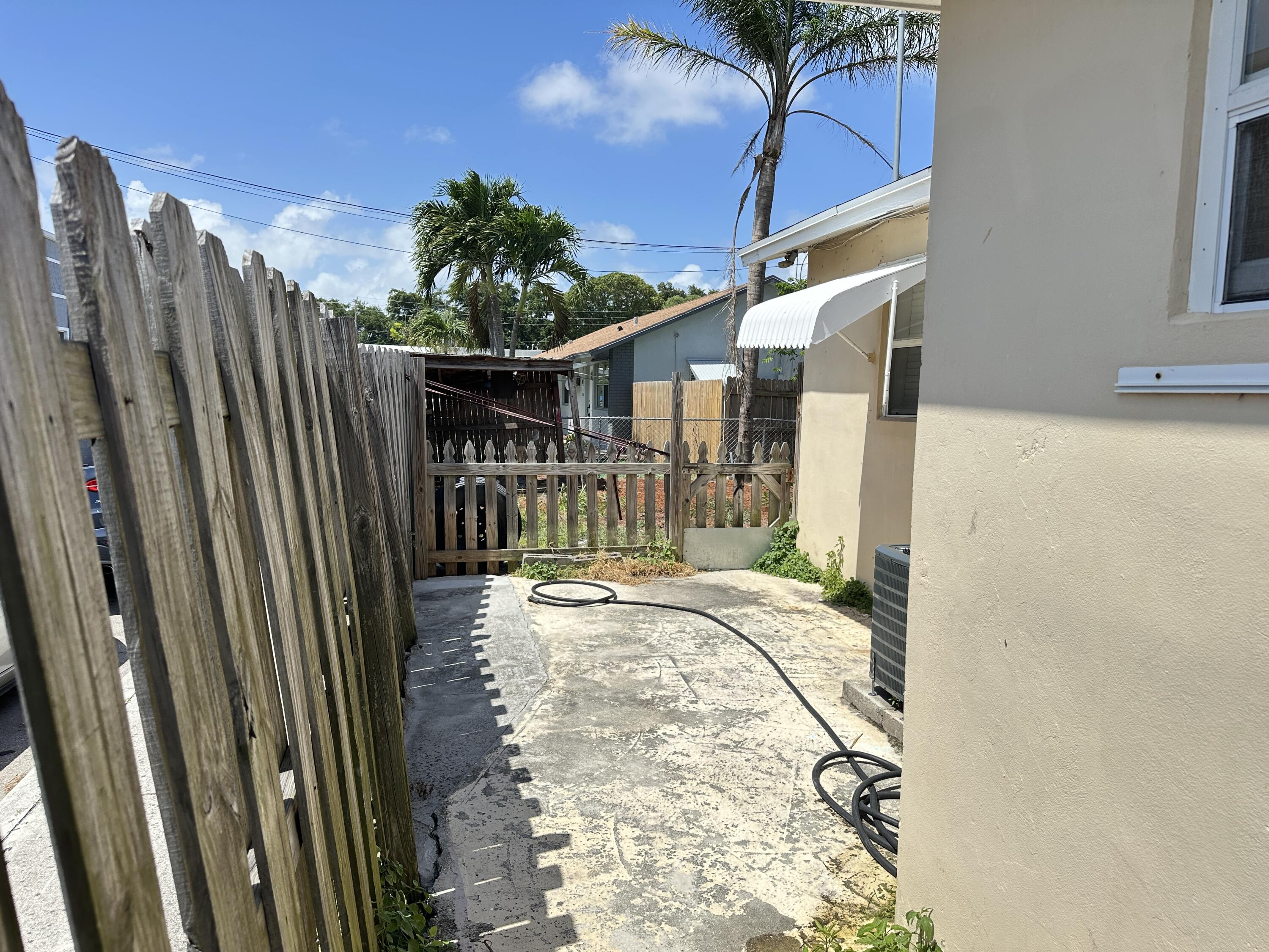 527 Puritan Road, Unit 2 West Palm Beach, FL 33405 - Photo 9 of 13 IMG_9936
