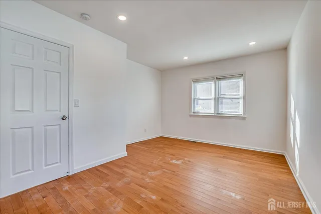 $2,800 | 385 Pierson Avenue, Unit 1, Edison, NJ 08837