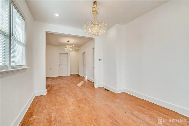 $2,800 | 385 Pierson Avenue, Unit 1, Edison, NJ 08837