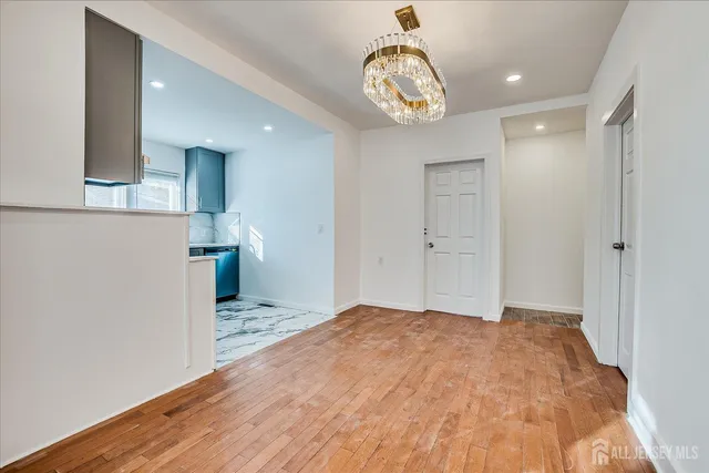 $2,800 | 385 Pierson Avenue, Unit 1, Edison, NJ 08837