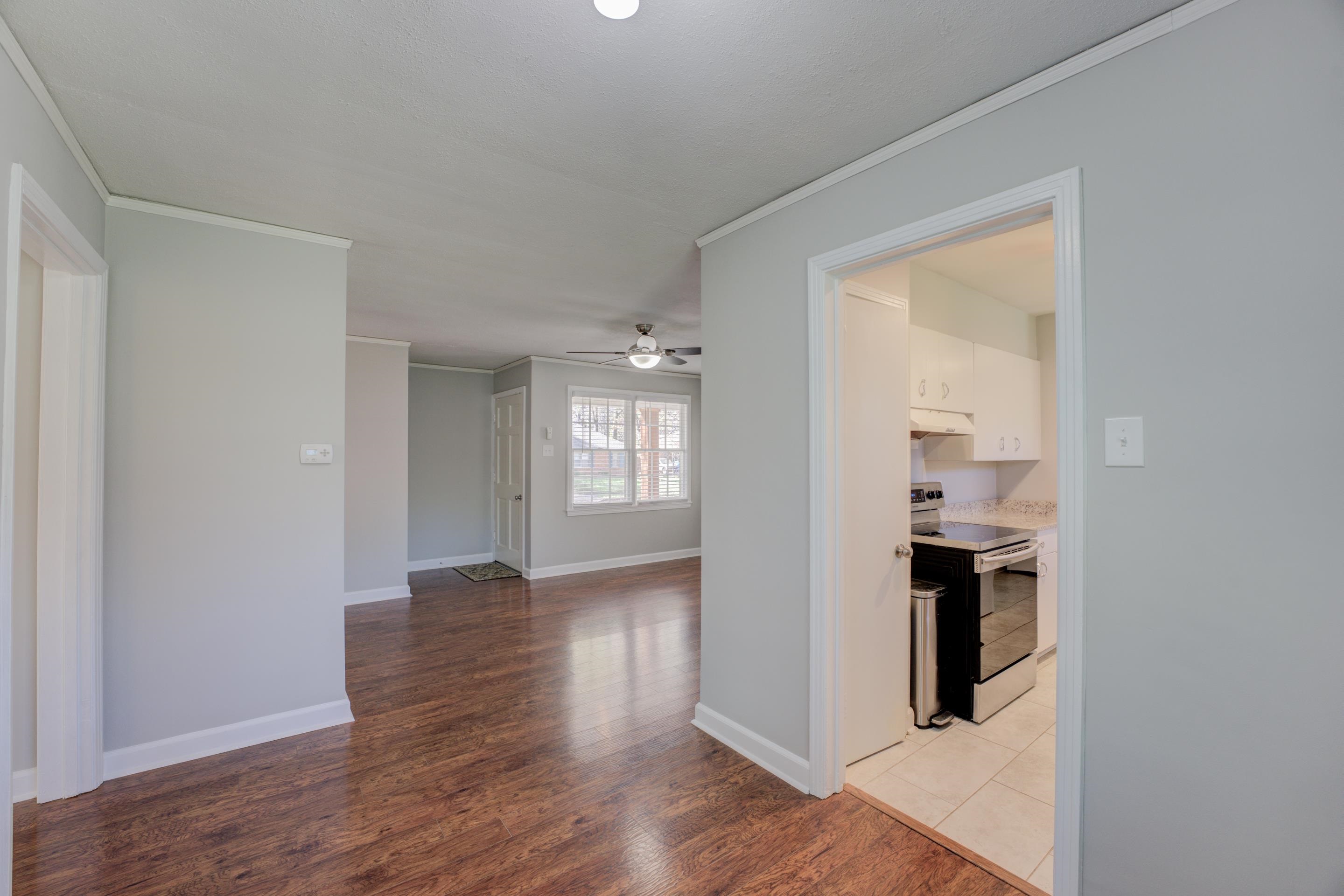5024 Wingdale Road Memphis, TN 38117 - Photo 7 of 30 Gallery Image 7
