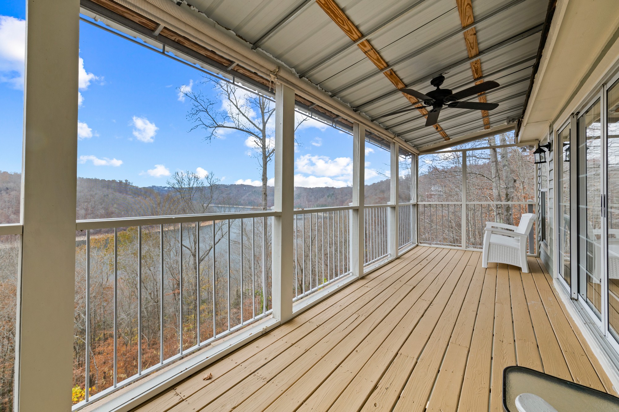 998 Highland Trail Sparta, TN 38583 - Photo 26 of 43 a view of a balcony with wooden floor