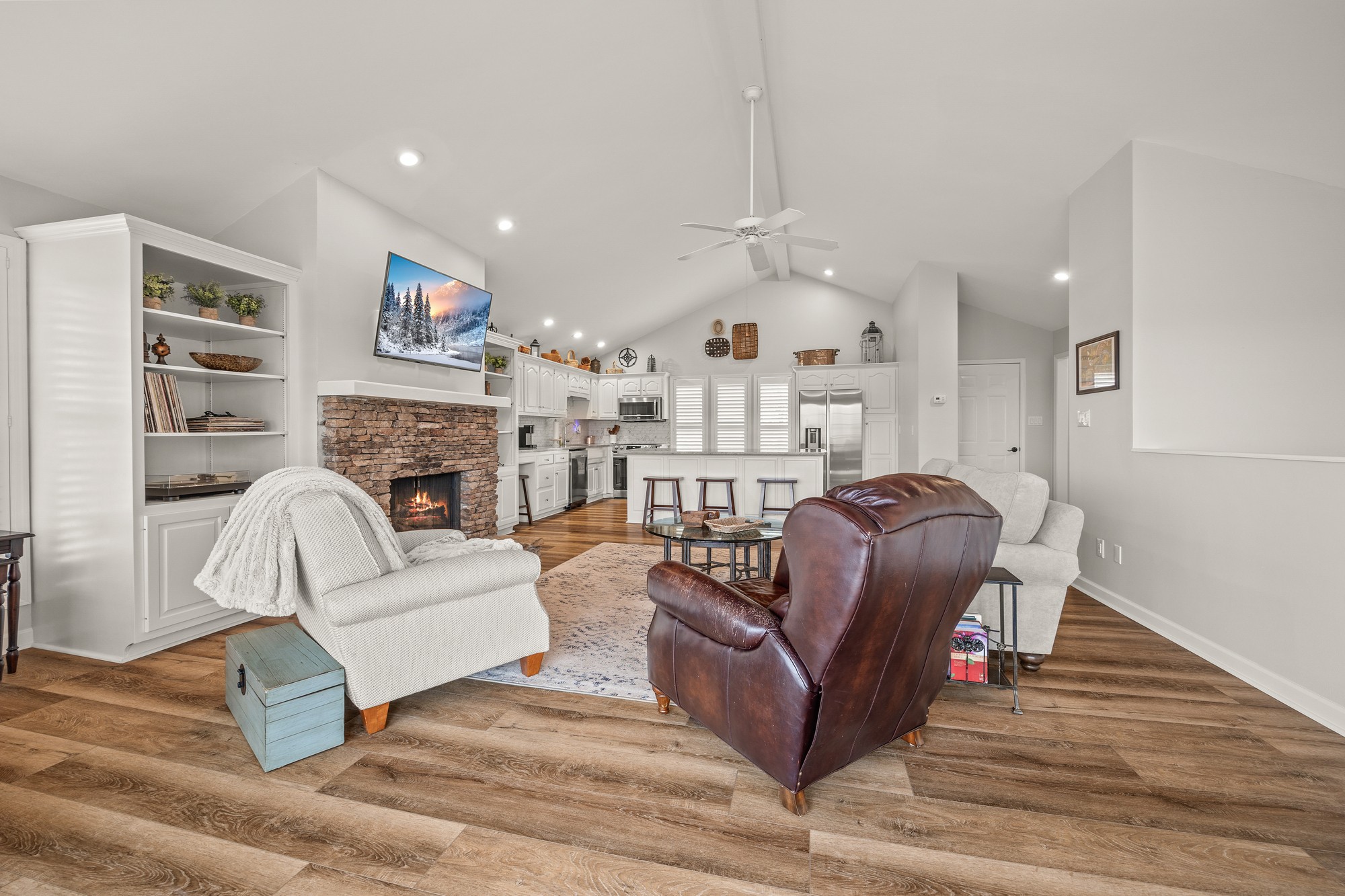 998 Highland Trail Sparta, TN 38583 - Photo 5 of 43 a living room with furniture fireplace and wooden floor