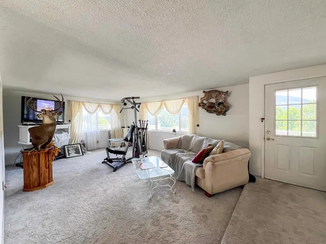 $440,000 | 598 North 395th Highway, Kettle Falls, WA 99141