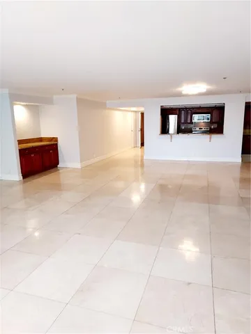 $7,500 | 10660 Wilshire Boulevard, Unit 309, Los Angeles, CA 90024