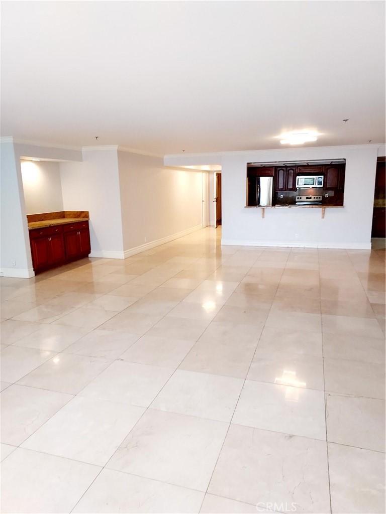 10660 Wilshire Boulevard, Unit 309 Los Angeles, CA 90024 - Photo 2 of 14