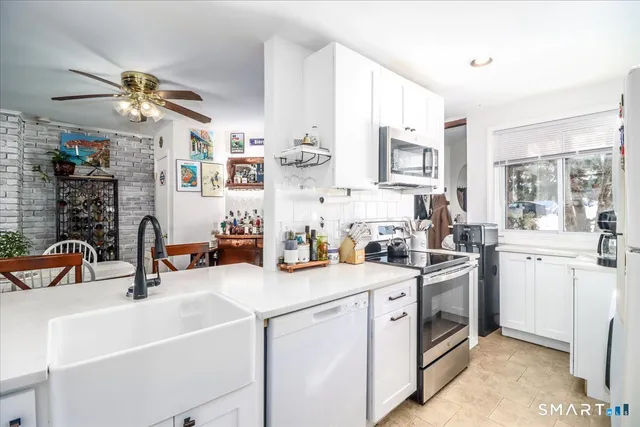 $249,900 | 38 Candlewood Lake Road South, Unit 3, New Milford, CT 06776