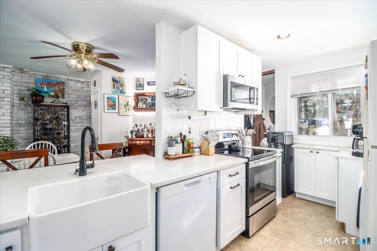 38 Candlewood Lake Road South, Unit 3 New Milford, CT 06776 - Photo 18 of 35