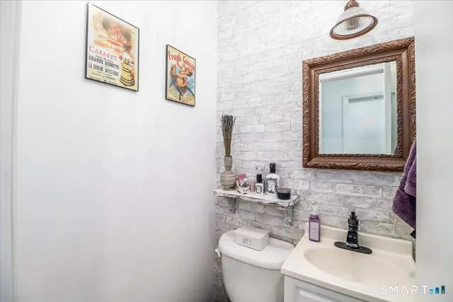 $249,900 | 38 Candlewood Lake Road South, Unit 3, New Milford, CT 06776