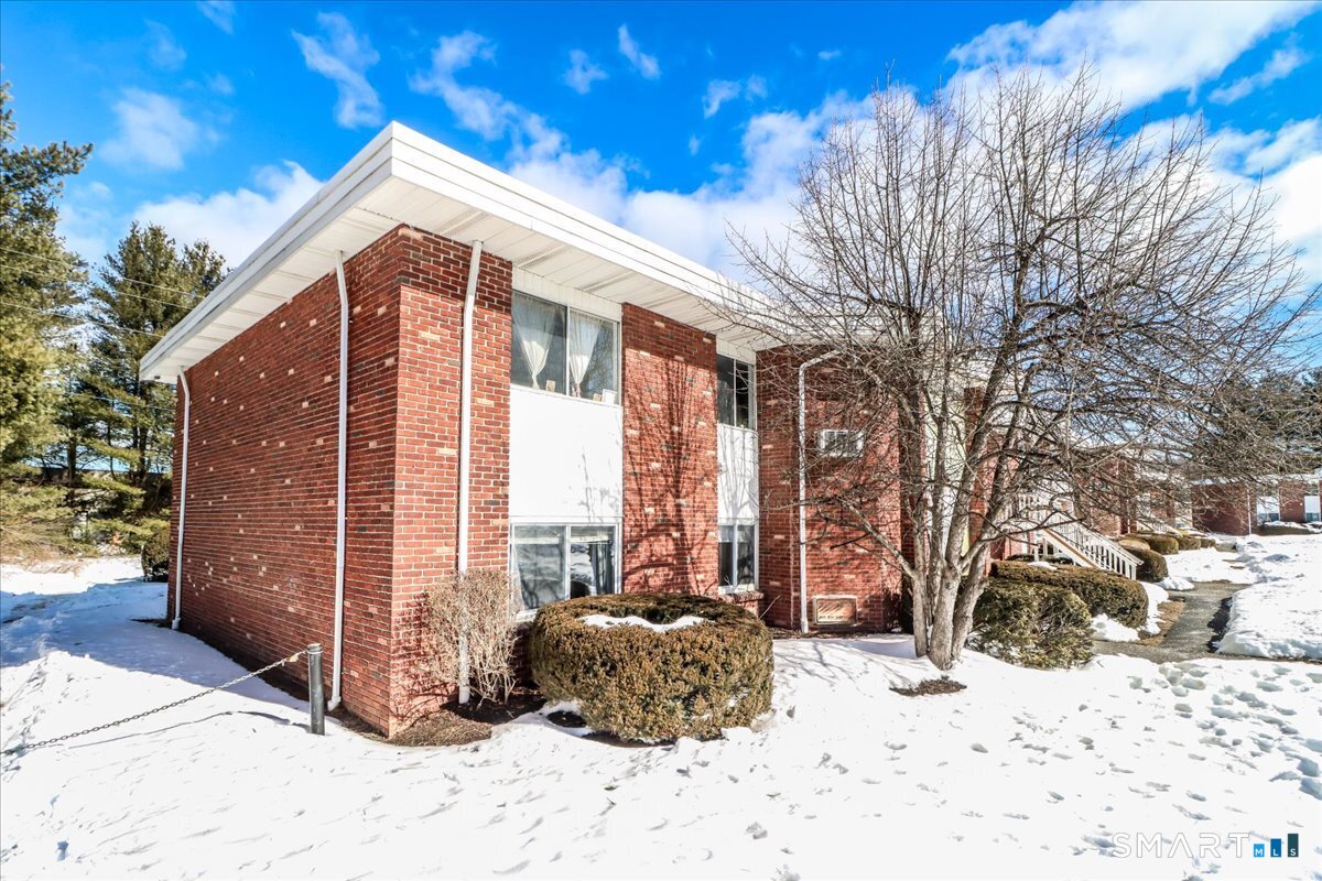 38 Candlewood Lake Road South, Unit 3 New Milford, CT 06776 - Photo 2 of 35