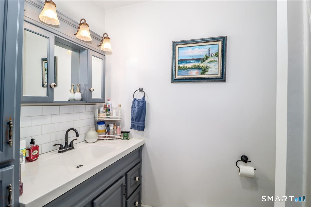 38 Candlewood Lake Road South, Unit 3 New Milford, CT 06776 - Photo 22 of 35