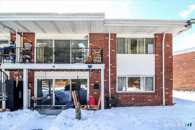 $249,900 | 38 Candlewood Lake Road South, Unit 3, New Milford, CT 06776