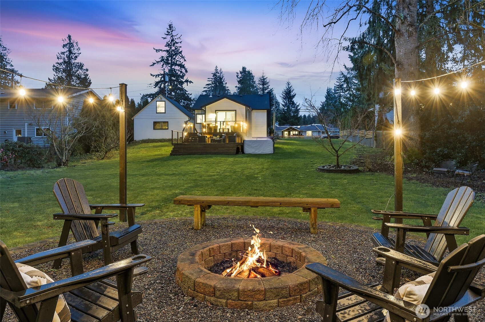 18824 80th Avenue West Edmonds, WA 98026 - Photo 33 of 35 a view of a backyard with sitting area