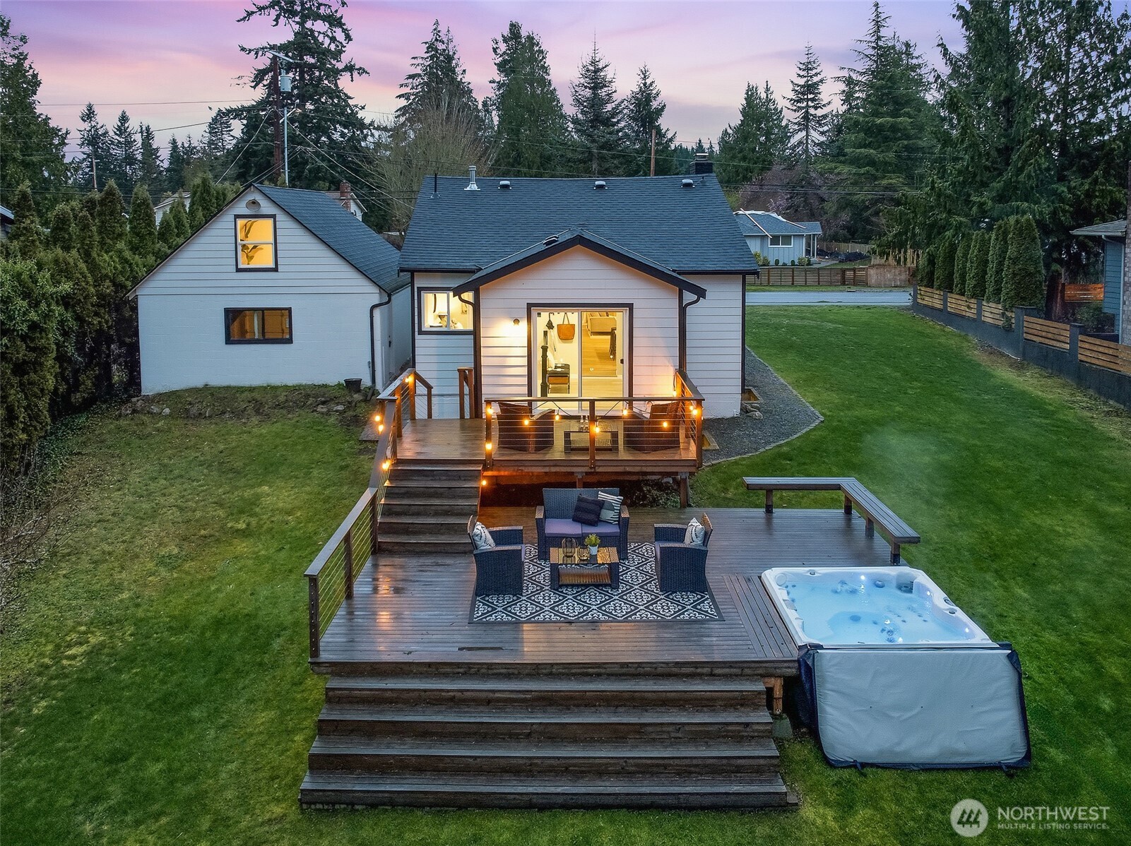 18824 80th Avenue West Edmonds, WA 98026 - Photo 35 of 35 a front view of a house with garden