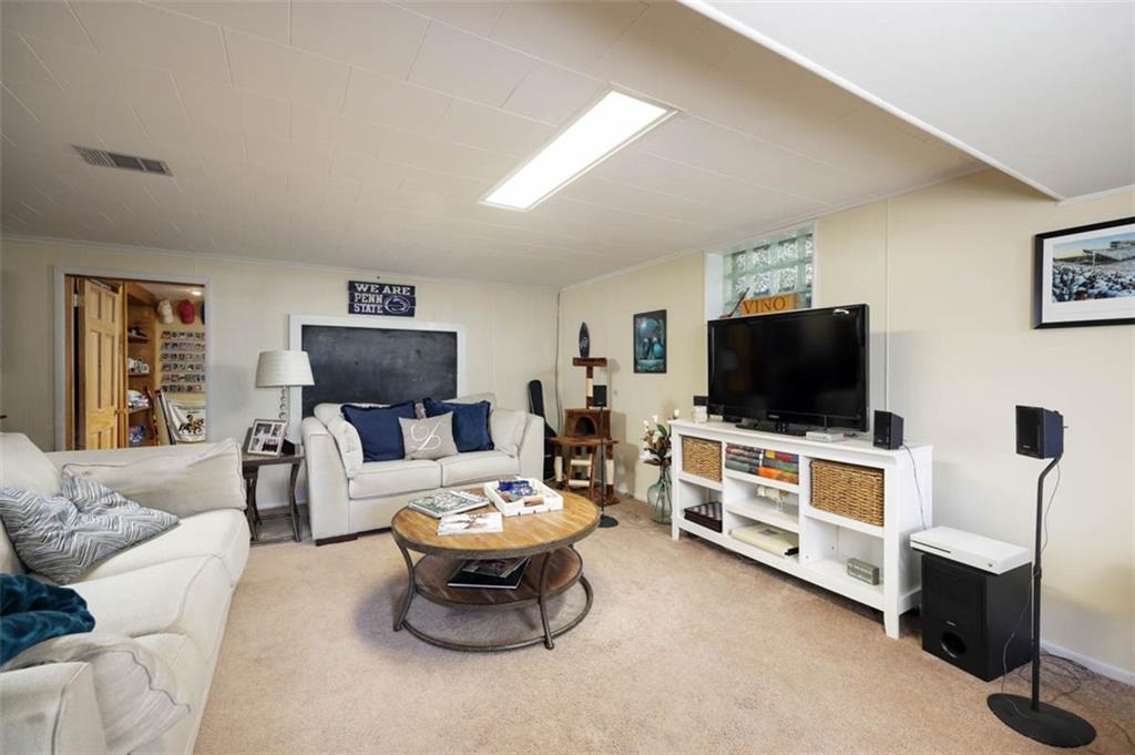 16 Grace Road Scottdale, PA 15683 - Photo 28 of 42 Game room