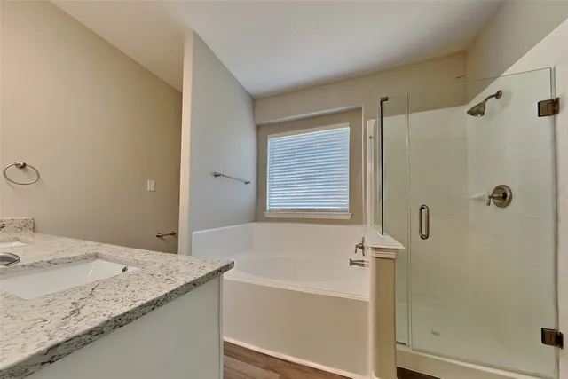 $1,825 | 2200 Jefferson Crossing Drive, Conroe, TX 77304