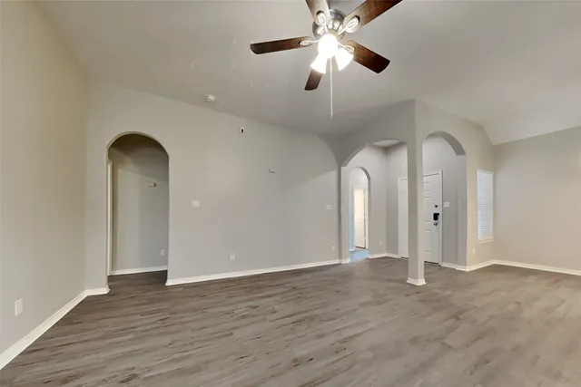$1,825 | 2200 Jefferson Crossing Drive, Conroe, TX 77304